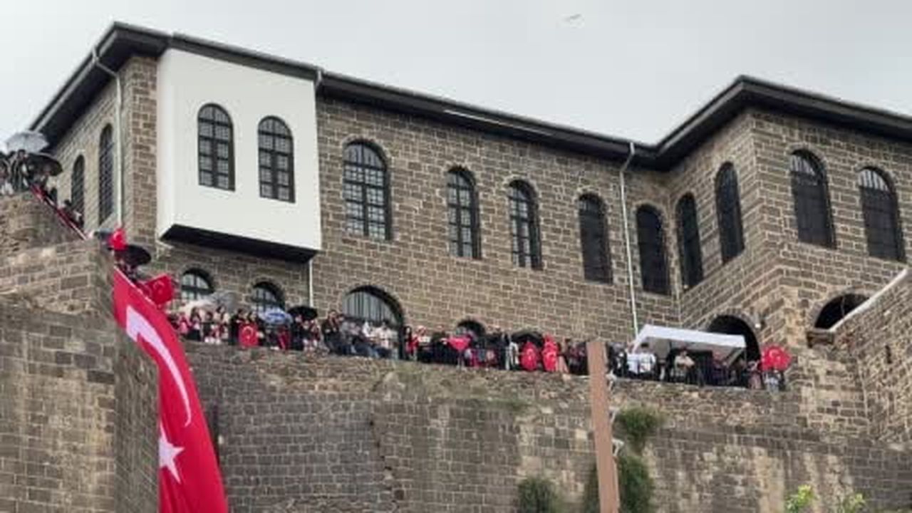 SOLOTÜRK Diyarbakır semalarında