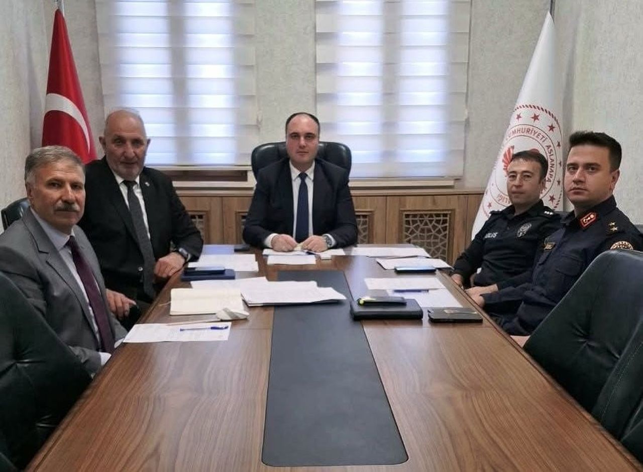 ASLANAPA’DA OKUL GÜVENLİĞİ MASAYA YATIRILDI