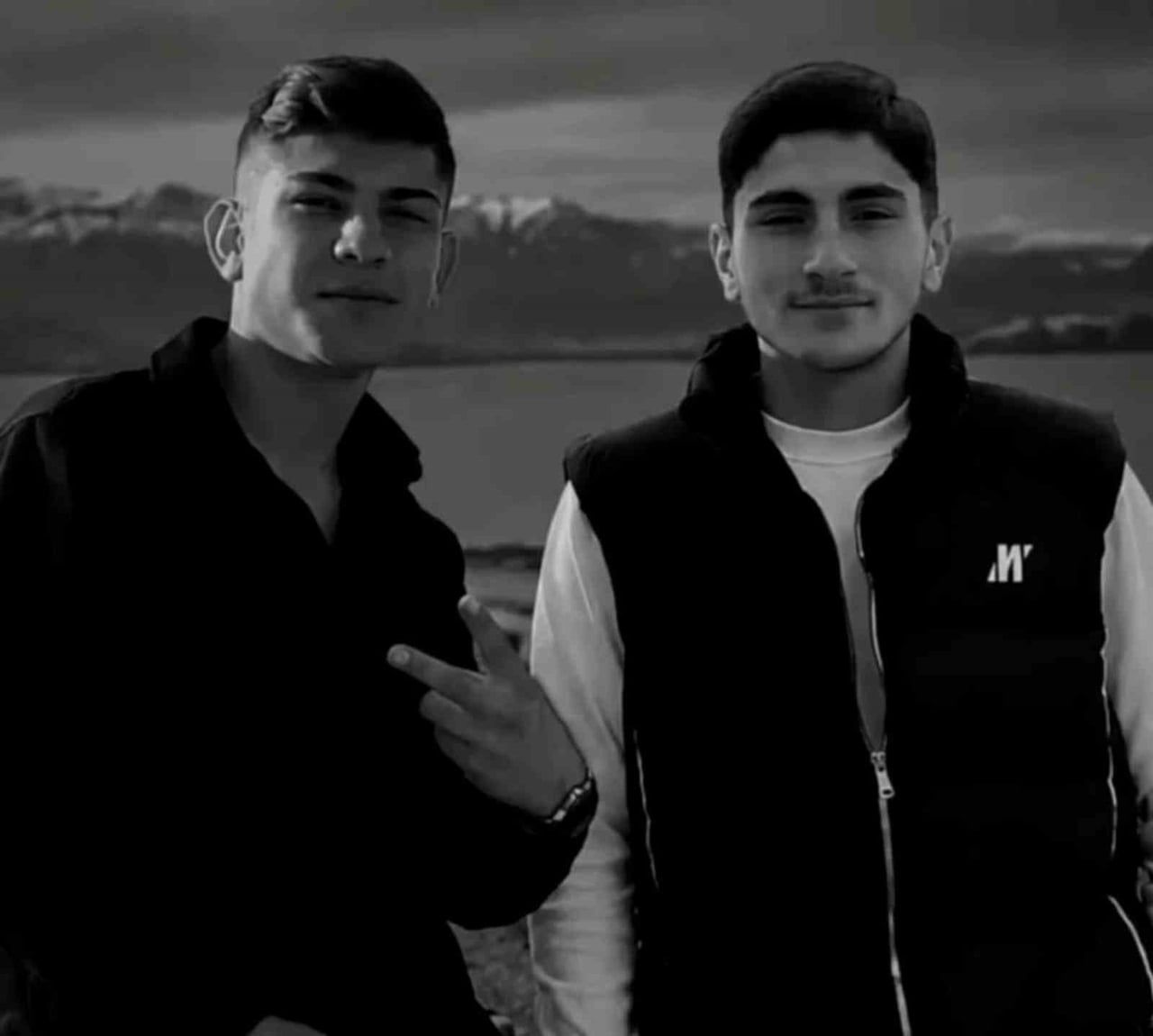 VAN’IN GEVAŞ İLÇESİNDE DÜN GECE SAATLERİNDE MEYDANA GELEN KORKUNÇ KAZADA HAYATINI KAYBEDEN 2...