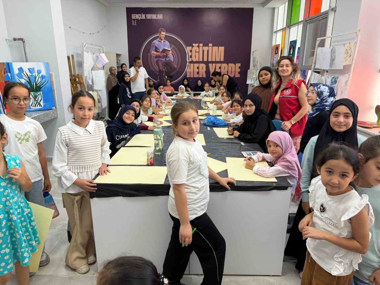 GENÇLİK BULUŞMASI GENÇLERİ BİR ARAYA GETİRDİ