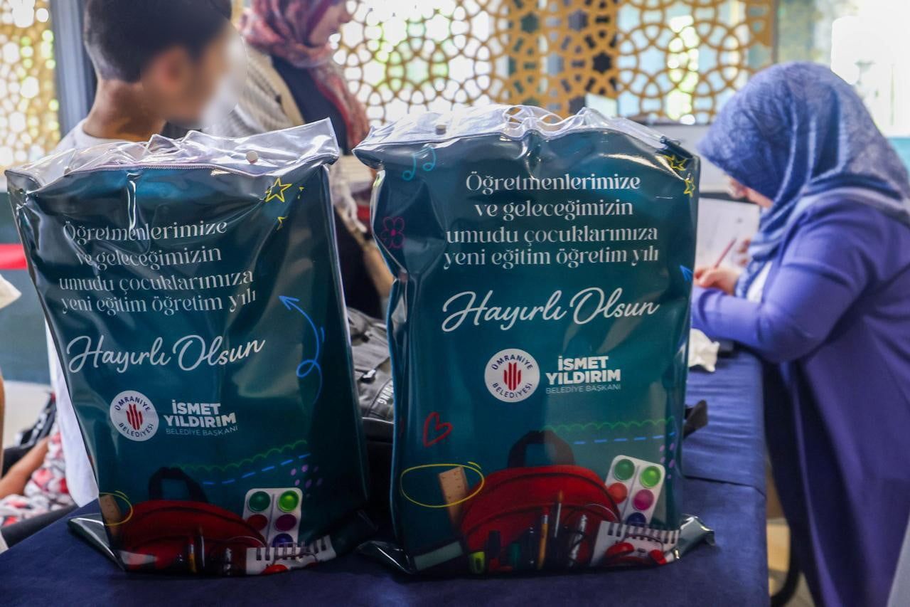 ÜMRANİYE BELEDİYESİ, YENİ EĞİTİM-ÖĞRETİM YILI ÖNCESİNDE İHTİYAÇ SAHİBİ AİLELERİN OKUL MASRAFLARINA...