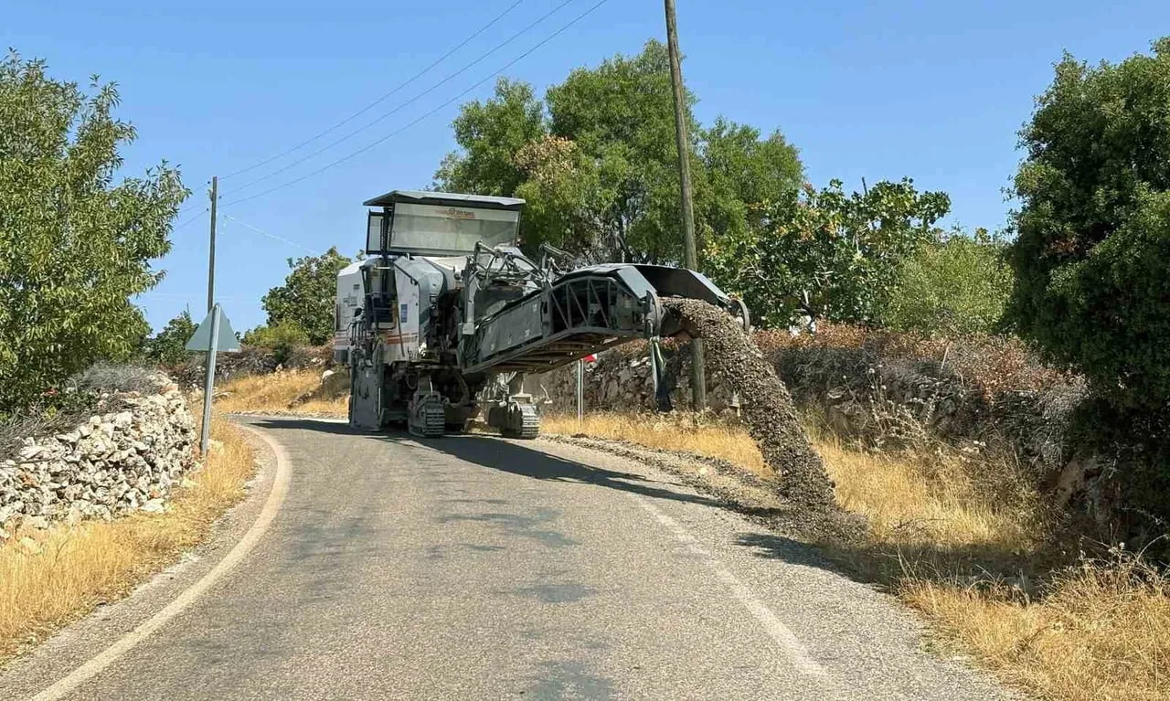 GAZİANTEP BÜYÜKŞEHİR BELEDİYESİ, YOĞUN KIŞ MEVSİMİ ŞARTLARINDA ETKİLENEREK BOZULAN ARABAN...
