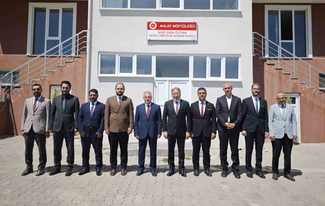 DİYANET İŞLERİ BAŞKANI PROF. DR. SAFİ ARPAGUŞ, MALAZGİRT ZAFERİ'NİN 955. YIL DÖNÜMÜ ETKİNLİKLERİ...