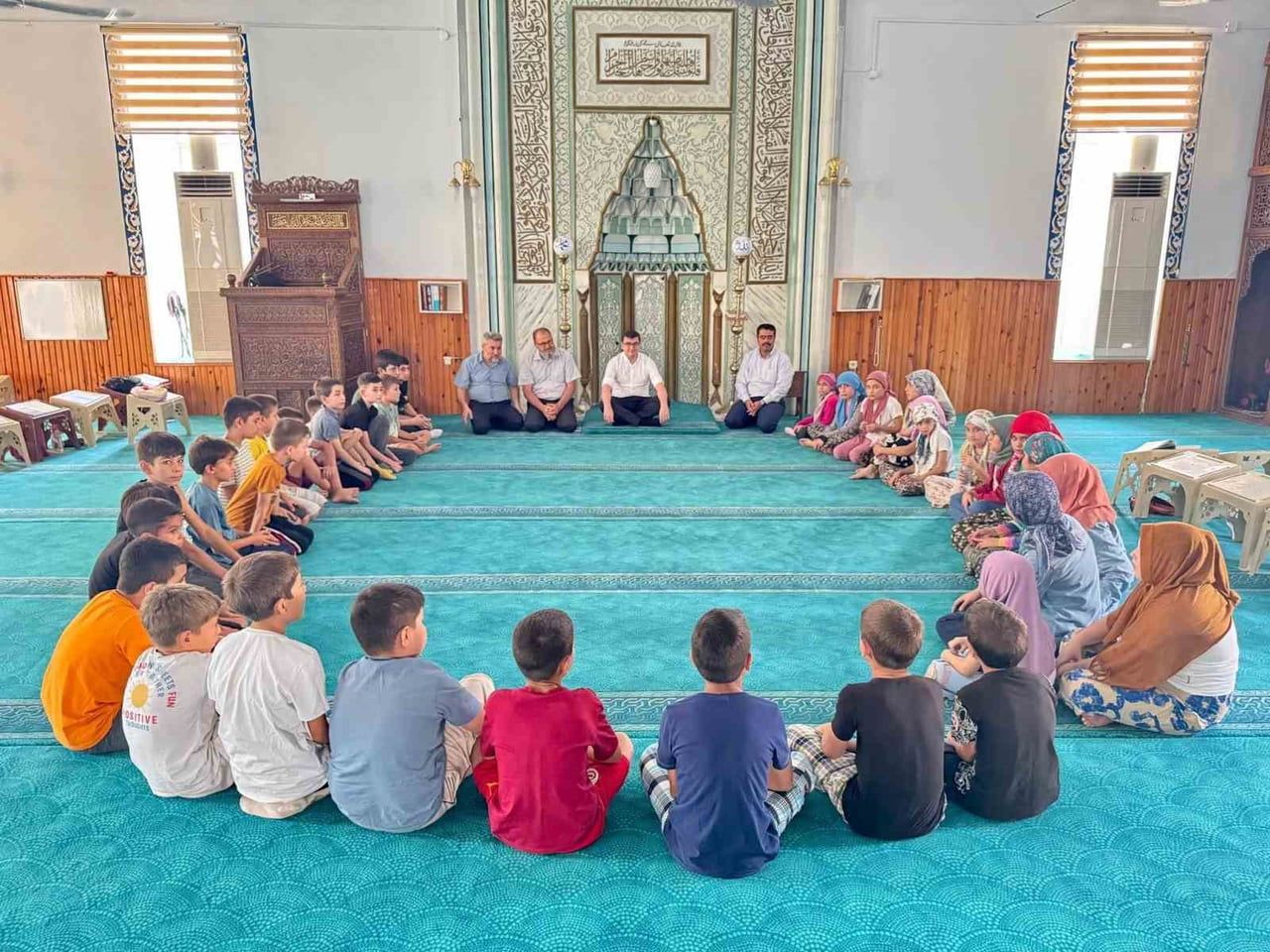 AYDIN’IN BOZDOĞAN İLÇESİNDE KAYMAKAM HÜSEYİN ŞAMİL SÖZEN, İLÇEDE FAALİYET GÖSTEREN YAZ KUR’AN...