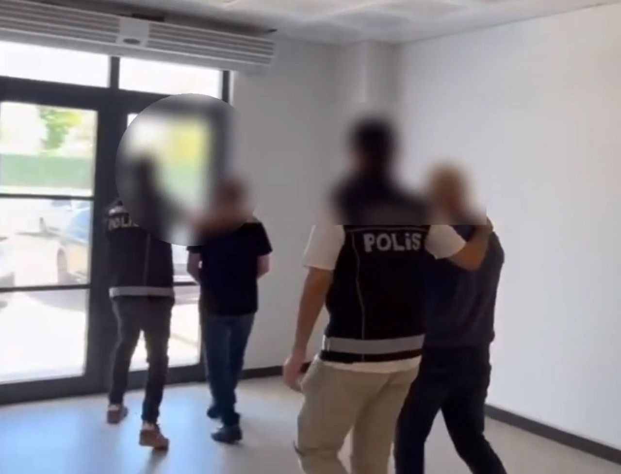 KOCAELİ’DE UYUŞTURUCU SATICILARINA YÖNELİK DÜZENLENEN OPERASYONLARDA 13 ŞÜPHELİ YAKALANIRKEN, 6...