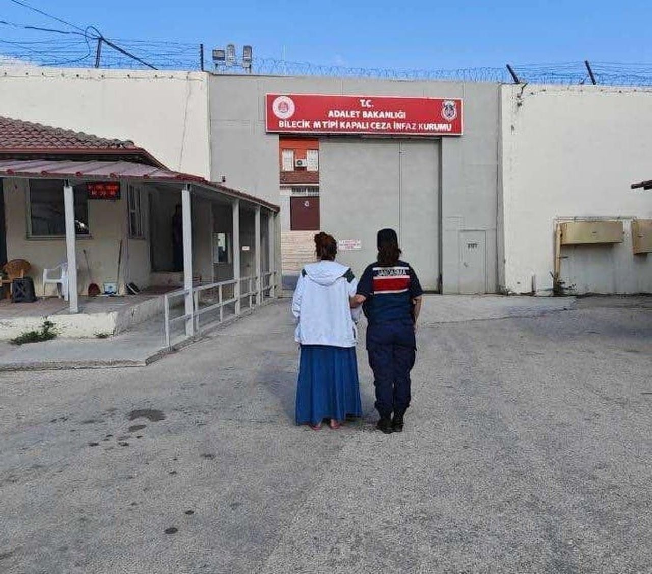 BİLECİK'TE 'MUHAFAZA ALTINA ALINMIŞ EŞYA HAKKINDA HIRSIZLIK' VE 'KONUT DOKUNULMAZLIĞIN İHLALİ'...
