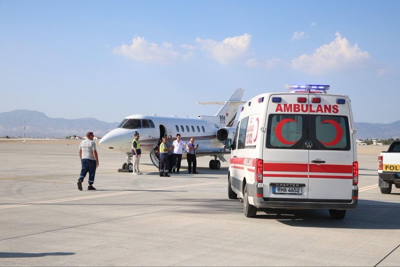 SAĞLIK BAKANI KEMAL MEMİŞOĞLU, GİRNE’DE MEYDANA FERİBOT KAZASINDAN ETKİLENEN 35 HAFTALIK GEBE...