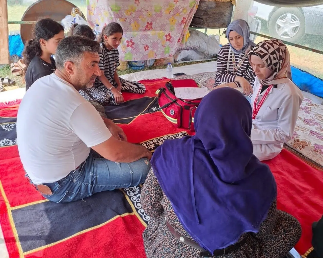 DÜZCE İL SAĞLIK MÜDÜRLÜĞÜ KOORDİNASYONUNDA, TARIM SEKTÖRÜNDE ÇALIŞMAK ÜZERE KENTE GELEN MEVSİMLİK...