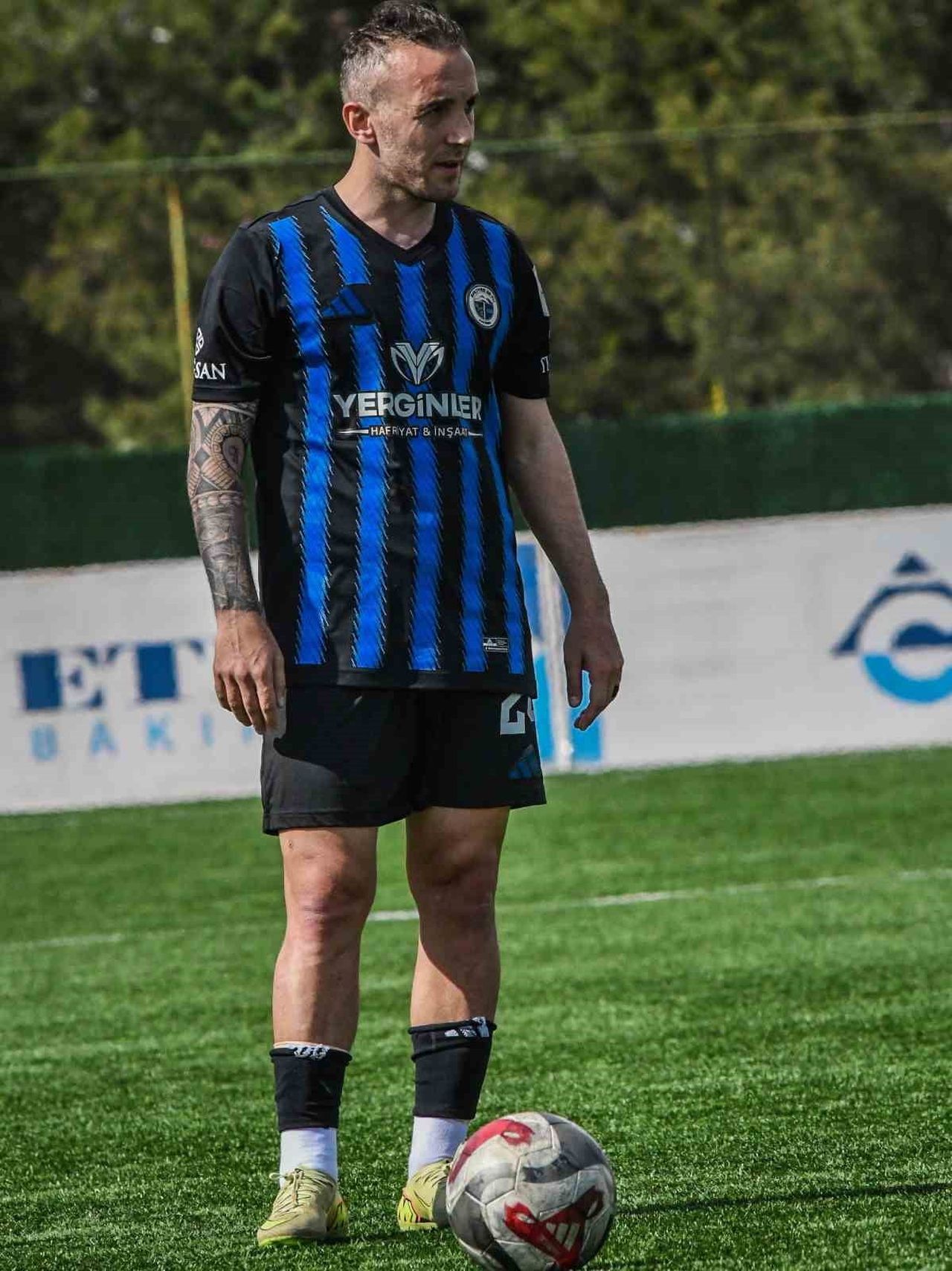 ERCİYES 38 FUTBOL SPOR KULÜBÜ’NÜN BAŞARILI ORTA SAHA OYUNCUSU MEHMET TOSUN BU SEZON İLK GOLÜNÜ...