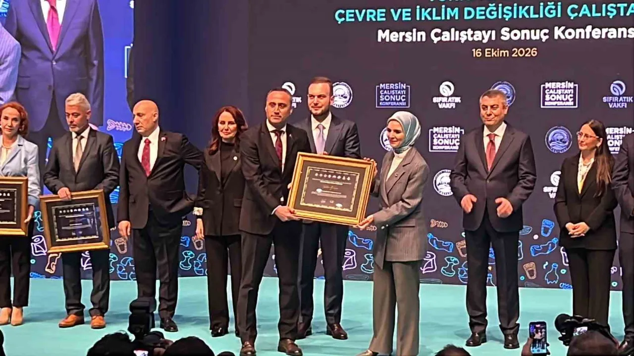 AİLE VE SOSYAL HİZMETLER BAKANI MAHİNUR ÖZDEMİR GÖKTAŞ, SIFIR ATIK VAKFI TARAFINDAN TÜRKİYE SIFIR...