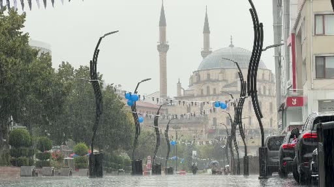 Bolu'da sağanak yağış