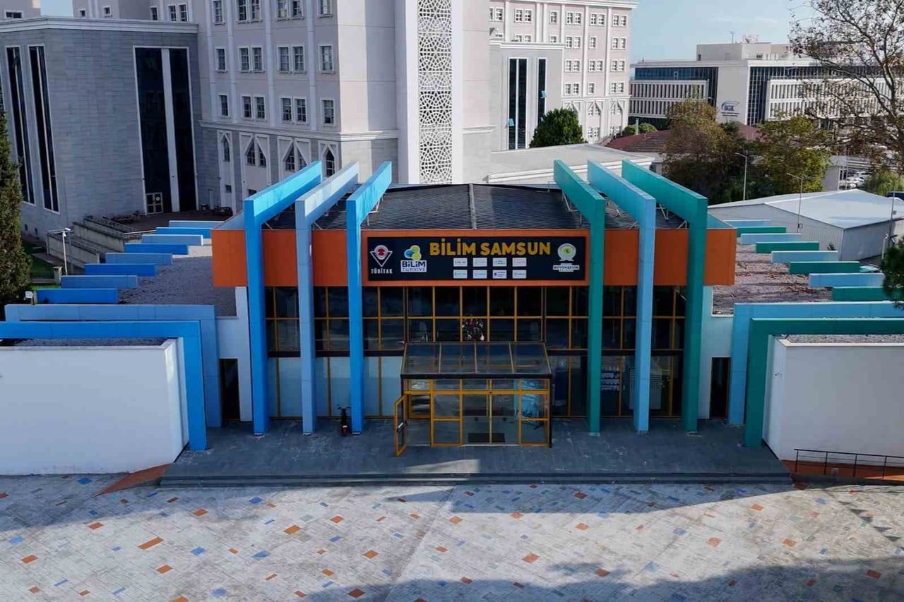 SAMSUN BÜYÜKŞEHİR BELEDİYESİ ÖNCÜLÜĞÜNDE HAYATA GEÇİRİLEN "KAPSAYICI BİLİM ATÖLYELERİ: BİRLİKTE...