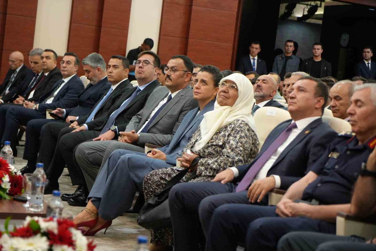 ANTALYA'DA TEDAVİ GÖRDÜĞÜ HASTANEDE HAYATINI KAYBEDEN CUMHURİYET SAVCISI GADEM TAŞ'IN ADININ...