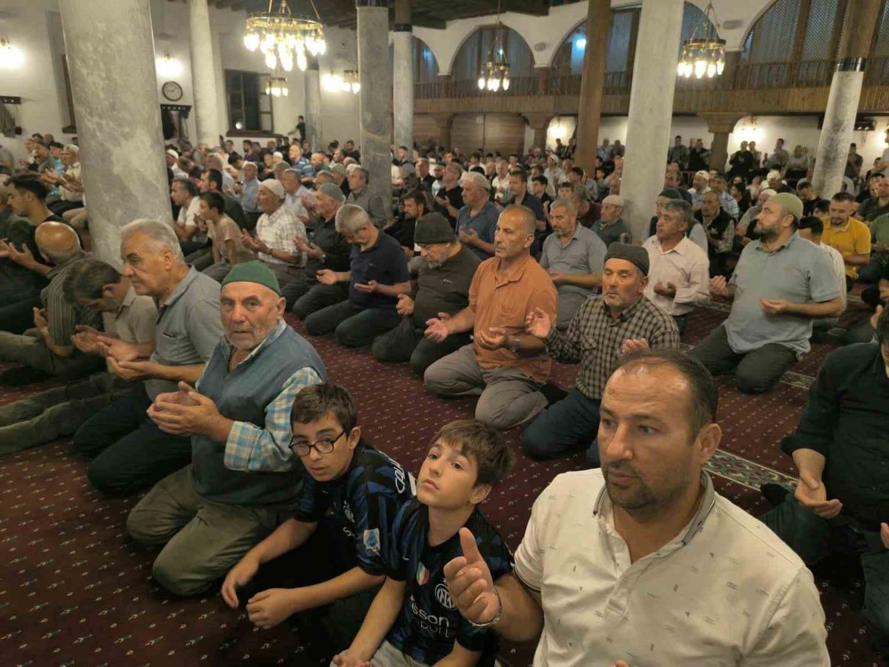 AFYONKARAHİSAR’IN ŞUHUT İLÇESİNDE MEVLİT KANDİLİ DOLAYISIYLA BÜYÜK CAMİİ’NDE MEVLİD-İ ŞERİF...
