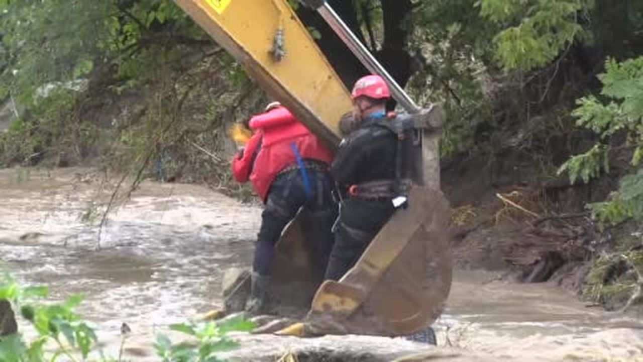 Kocaeli'de deredeki araca ilişkin yeni bilgiler: Eski muhtarın ailesi gelecek iyi bir haberi...
