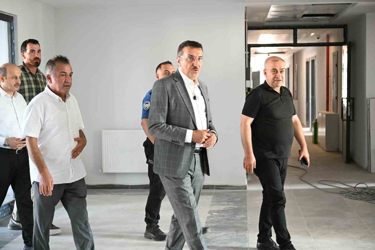 MİLLETVEKİLİ TÜFENKCİ, MALATYA POLİS MESLEK EĞİTİM MERKEZİ’NDE İNCELEMELERDE BULUNDU