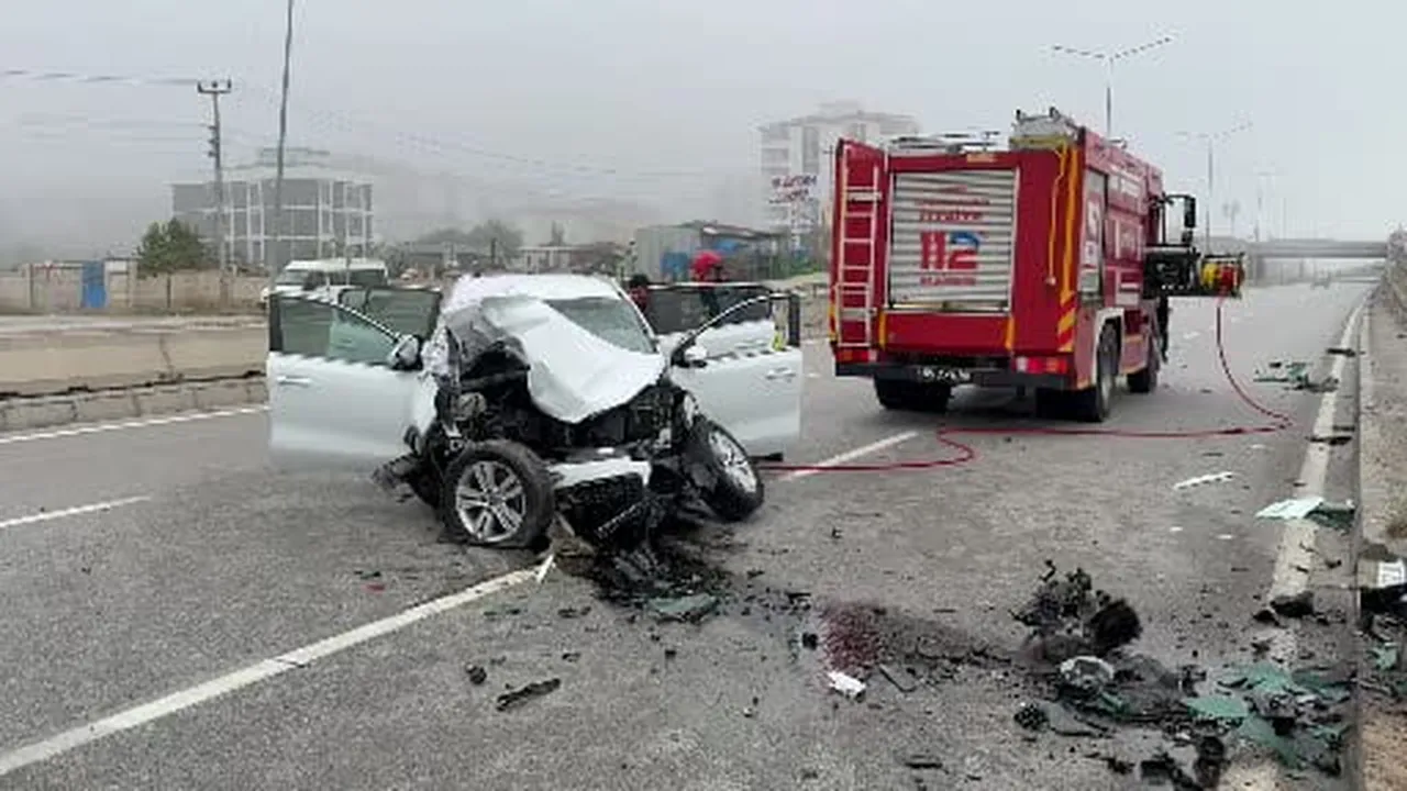 Samsun’da SUV araç direğe çarptı: 1 ölü, 3 yaralı