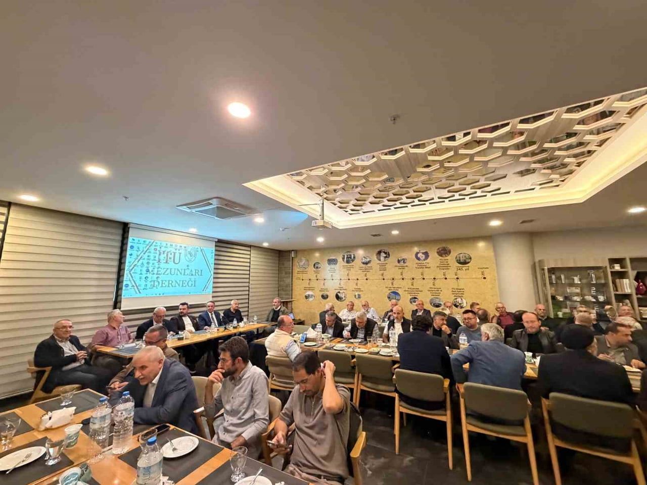 ULUDAĞ ÜNİVERSİTESİ ULUSLARARASI TİCARET ANABİLİM DALI ÖĞRETİM ÜYESİ DOÇ. DR. YÜKSEL OKŞAK, BURSA...