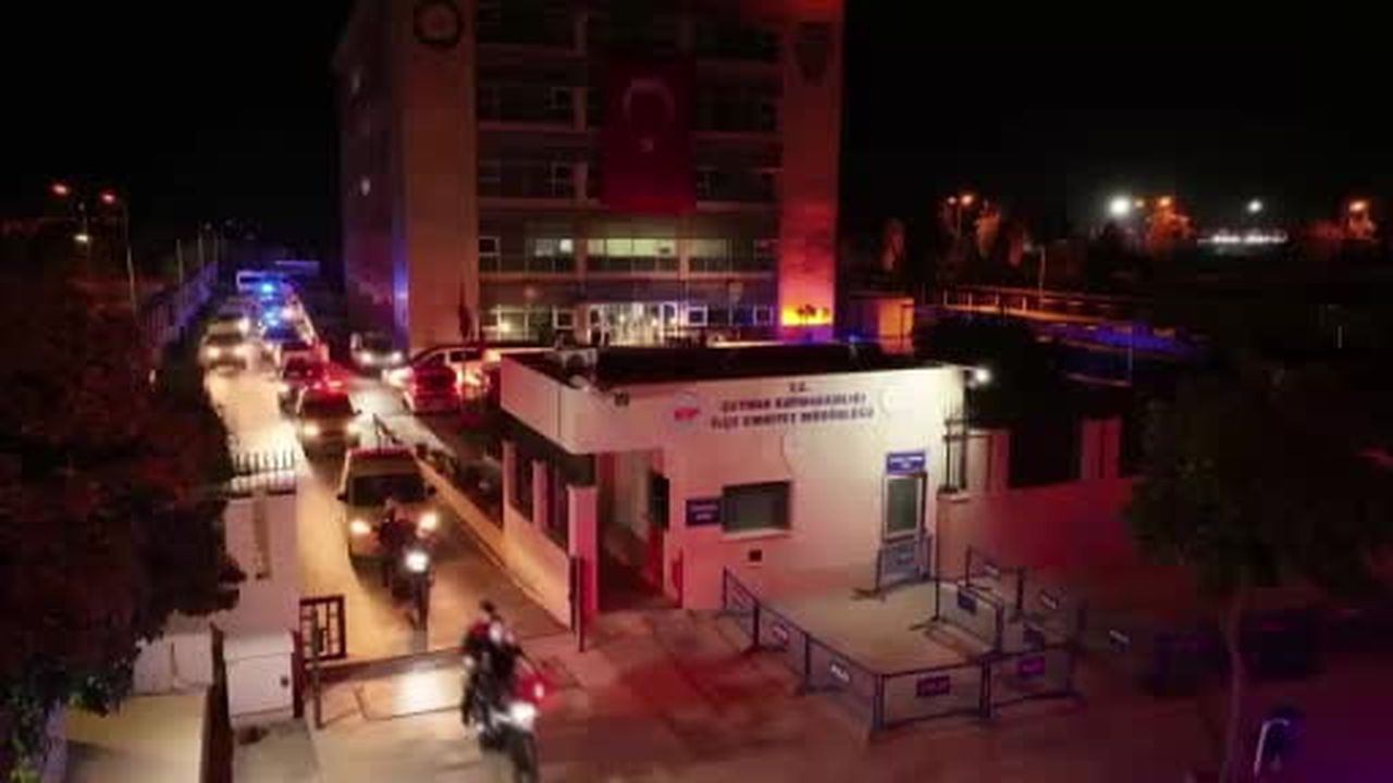 Adana'da 8 kilo 316 gram metamfetamin ele geçirildi: 12 şüpheli tutuklandı
