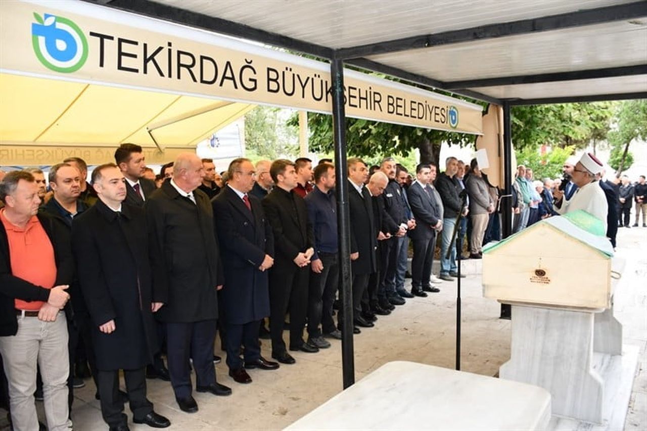 AMASYA VALİSİ ÖNDER BAKAN’IN KAYINPEDERİ MEHMET ERKANLI, HAYATINI KAYBETTİ.