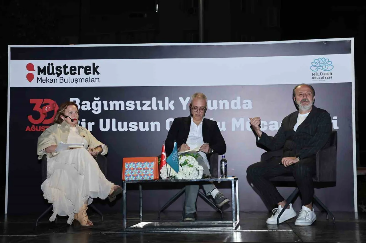 NİLÜFER BELEDİYESİ’NİN DÜZENLEDİĞİ MÜŞTEREK MEKAN BULUŞMALARI’NDA AKADEMİSYEN ORHAN ŞENER...