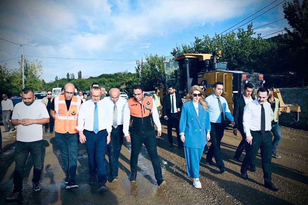 MALATYA VALİSİ SEDDAR YAVUZ, AK PARTİ MALATYA MİLLETVEKİLİ İNANÇ SİRAÇ KARA ÖLMEZTOPRAK VE...