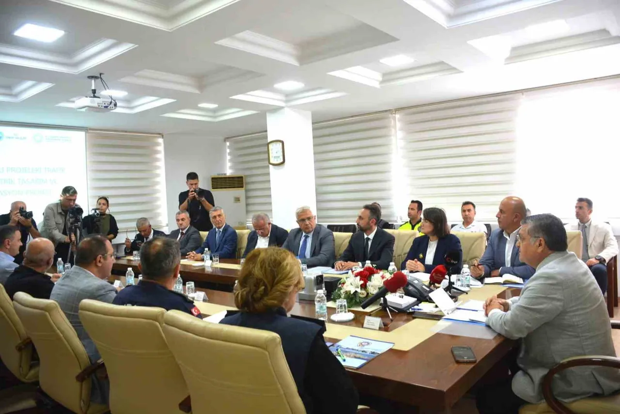SİNOP’TA ÖZELLİKLE TURİZM SEZONUNDA YAŞANAN TRAFİK YOĞUNLUĞUNUN AZALTILMASI AMACIYLA KUZKA...