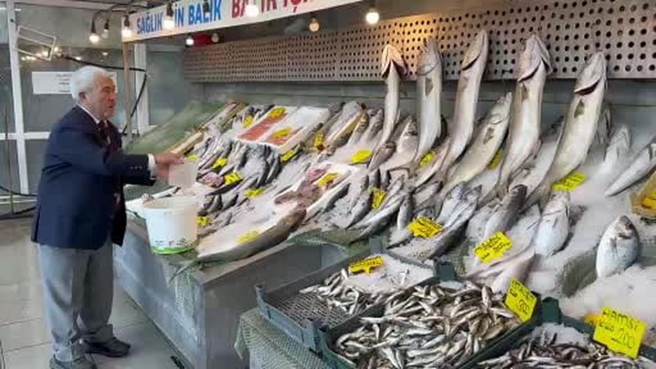 Yasak kalktı, balık tezgahları doldu