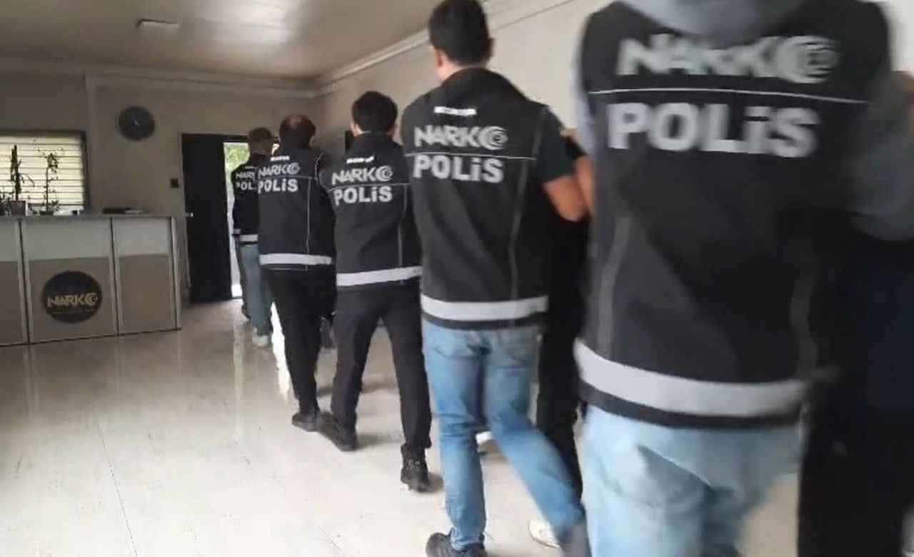 KONYA’DA NARKOTİK EKİPLERİNİN UYUŞTURUCU VEYA UYARICI MADDE TİCARETİNİN ÖNLENMESİNE YÖNELİK...