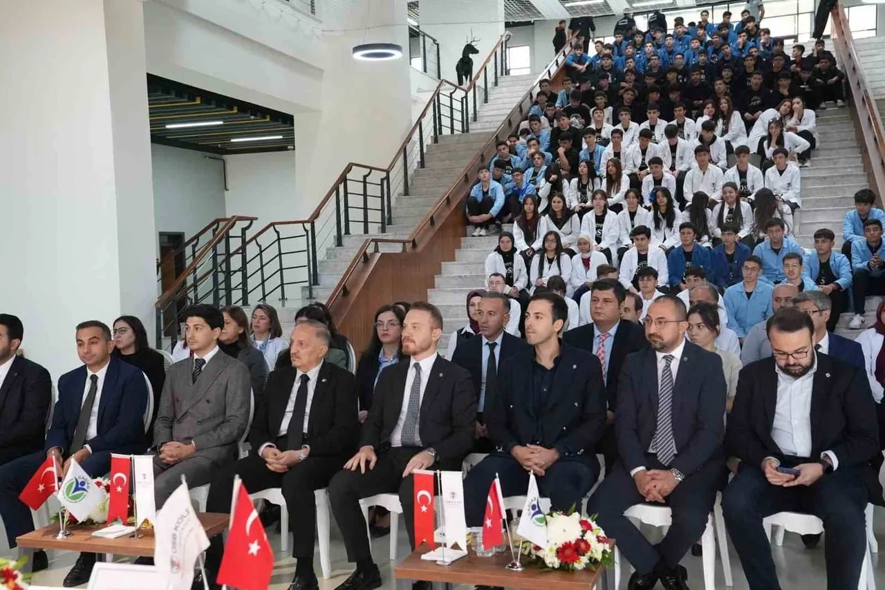 ÖZEL GAZİANTEP OSB MESLEK LİSESİ VE GAZİANTEP GENÇ İŞ İNSANLARI DERNEĞİ (GAGİAD), MESLEKİ EĞİTİM...
