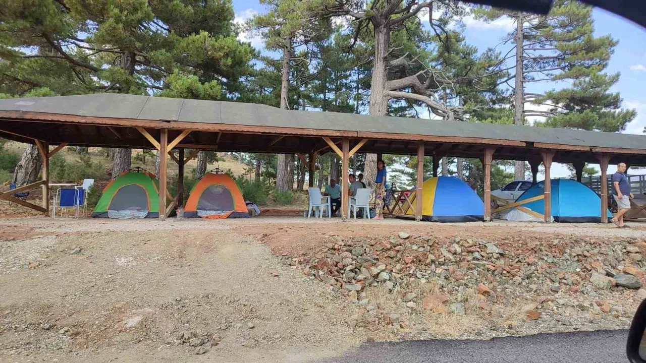 DENİZLİ'NİN BEYAĞAÇ İLÇESİNDE BELEDİYE BAŞKANI SEZAYİ PÜTÜN, 1700 METRE RAKIMLI TOPUKLU...