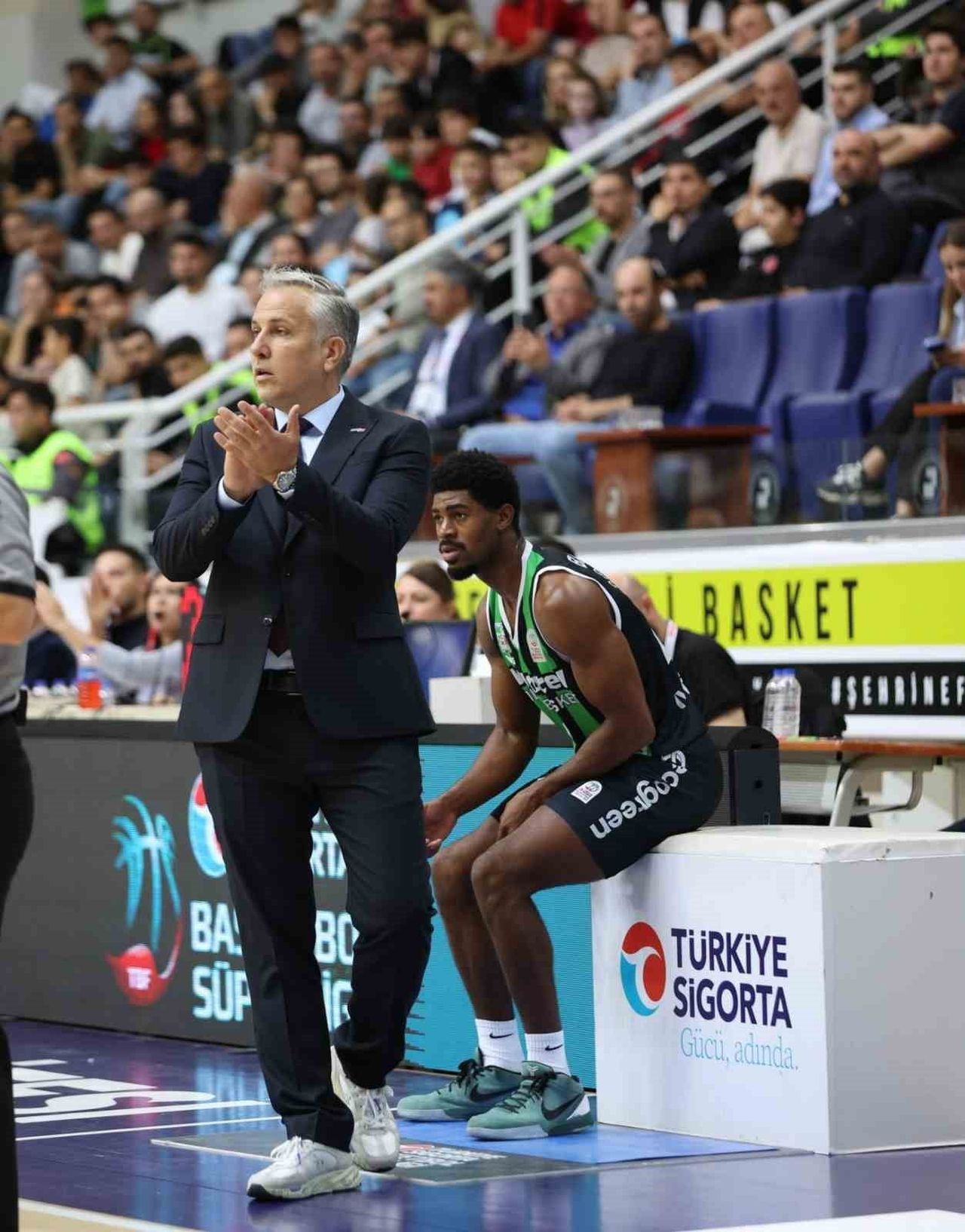 Y. DENİZLİ BASKET BAŞANTRENÖRÜ ZAFER AKTAŞ, TÜRKİYE SİGORTA BASKETBOL SÜPER LİGİ’NİN 3. HAFTASINDA...