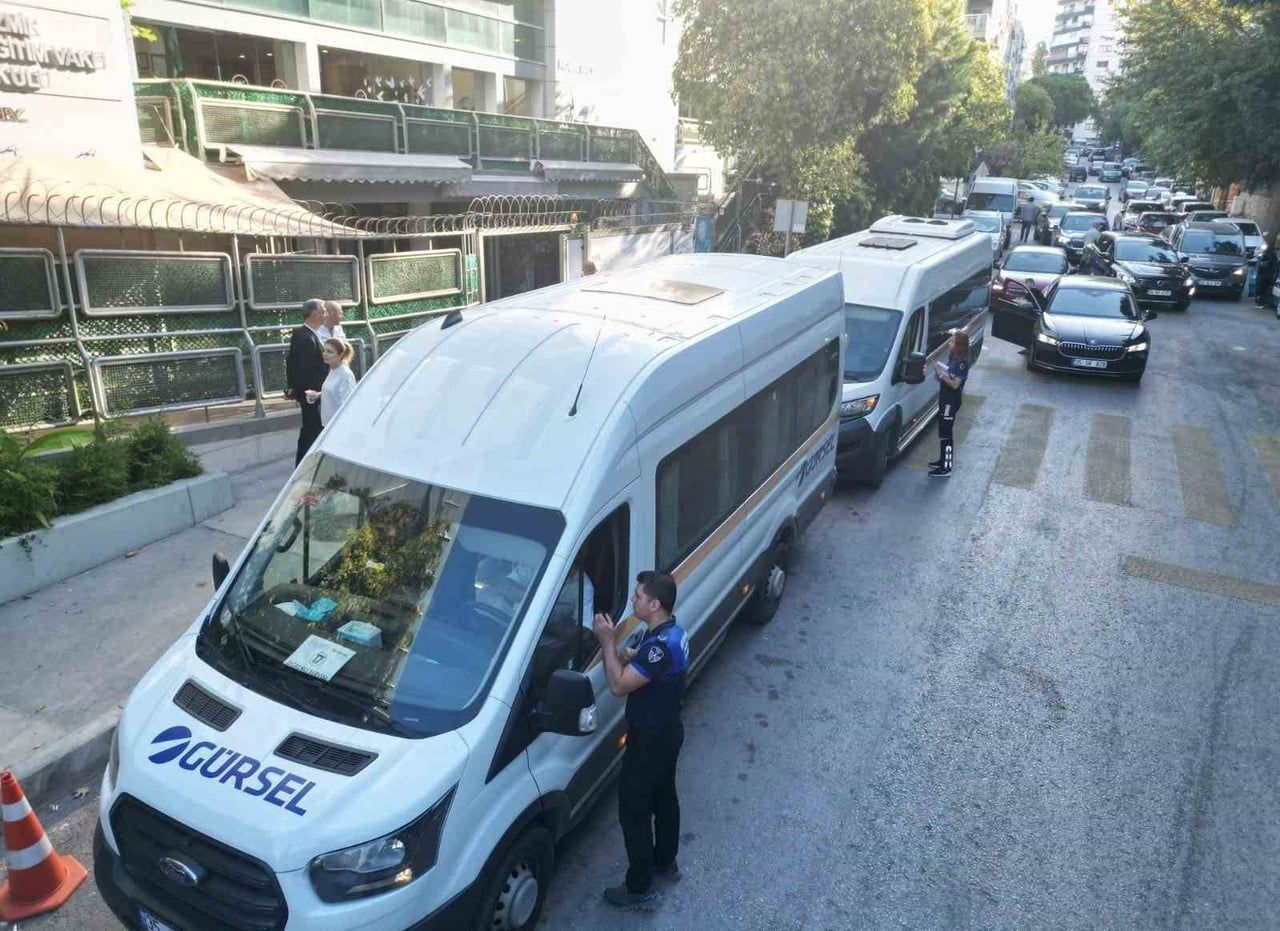 İZMİR BÜYÜKŞEHİR BELEDİYESİ, 2026-2027 EĞİTİM-ÖĞRETİM DÖNEMİNDE VELİLERDEN BELİRLENEN TARİFENİN...