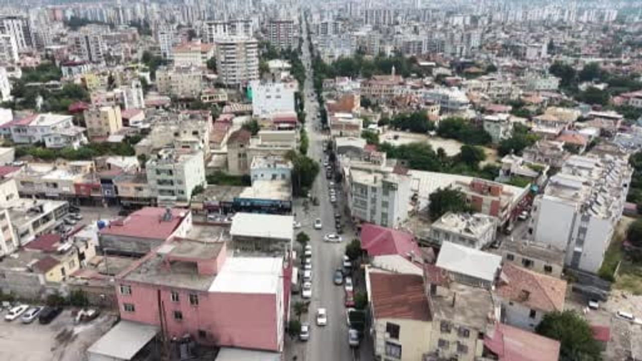 Baba hatırası olan 92 yıllık akaryakıt istasyonu nostaljik görünümüyle dikkat çekiyor