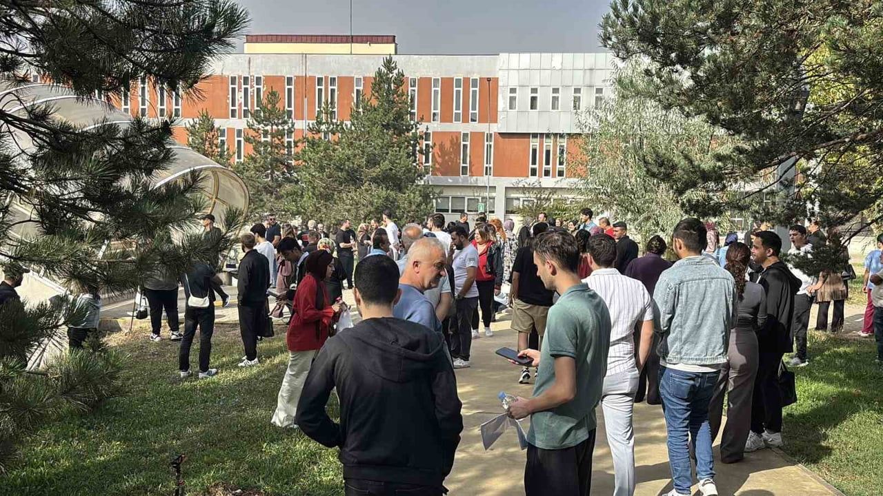 BOLU’DA BİNLERCE MEMUR ADAYI, 2026 KAMU PERSONEL SEÇME SINAVI (KPSS) LİSANS GENEL YETENEK-GENEL...