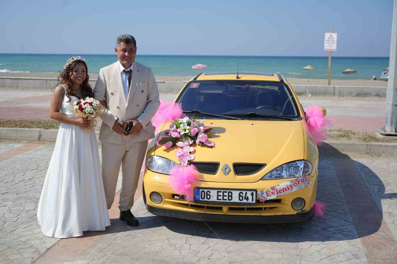 BURSA'DA TESADÜFEN TANIŞAN SAMSUN’LU MEMUR VE SPOR FOTOĞRAFÇISI SONER GÖKTÜRK (40) İLE FİLİPİNLİ...