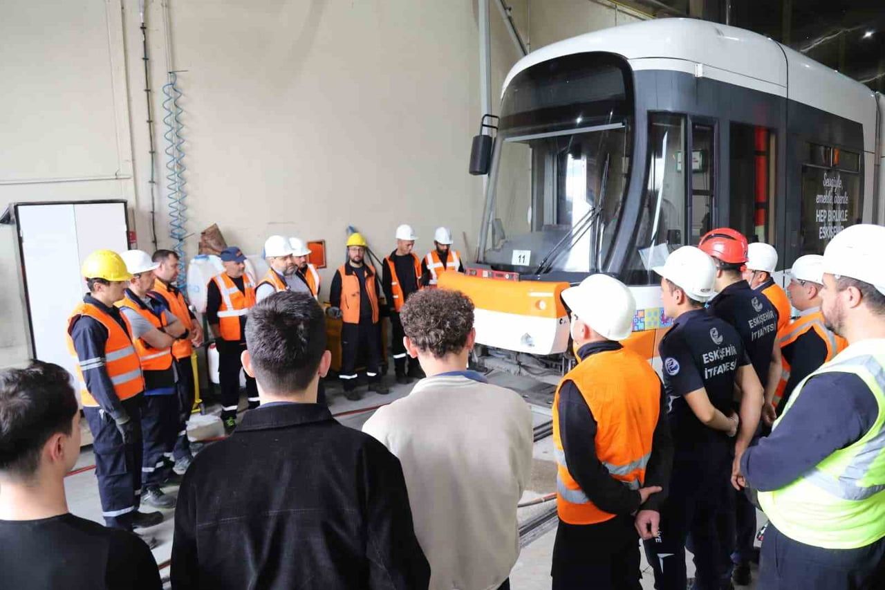ESKİŞEHİR BÜYÜKŞEHİR BELEDİYESİ ESTRAM, OLASI KAZA VE ACİL DURUMLARA KARŞI HAZIRLIK ÇALIŞMALARI...