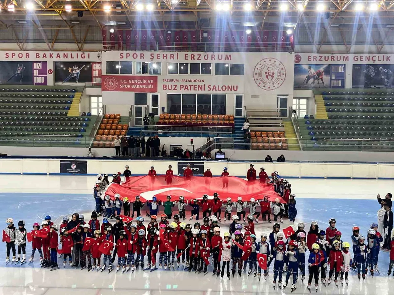 ERZURUM’DA DEVAM ANADOLU YILDIZLAR LİGİ 2026 TÜRKİYE ŞAMPİYONASI’NIN İKİNCİ GÜNÜNDE SPORCULAR 30...