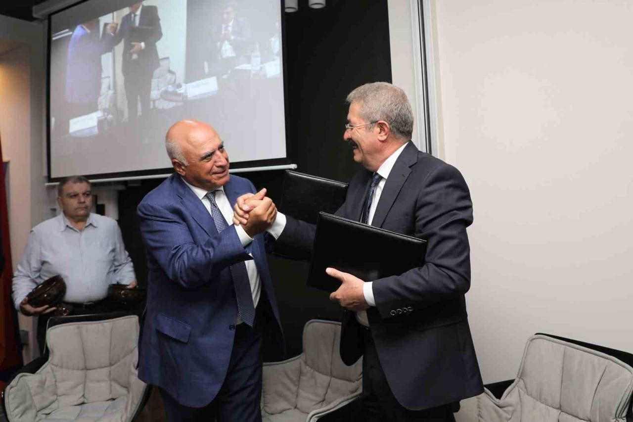 VAN TİCARET VE SANAYİ ODASI (VAN TSO) İLE ERMENİSTAN SANAYİCİLER VE İŞADAMLARI BİRLİĞİ (UMBA)...