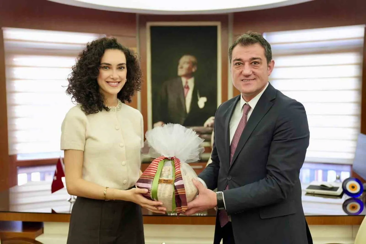 GİRESUN BELEDİYE BAŞKANI FUAT KÖSE VE SILA SARAYDEMİR