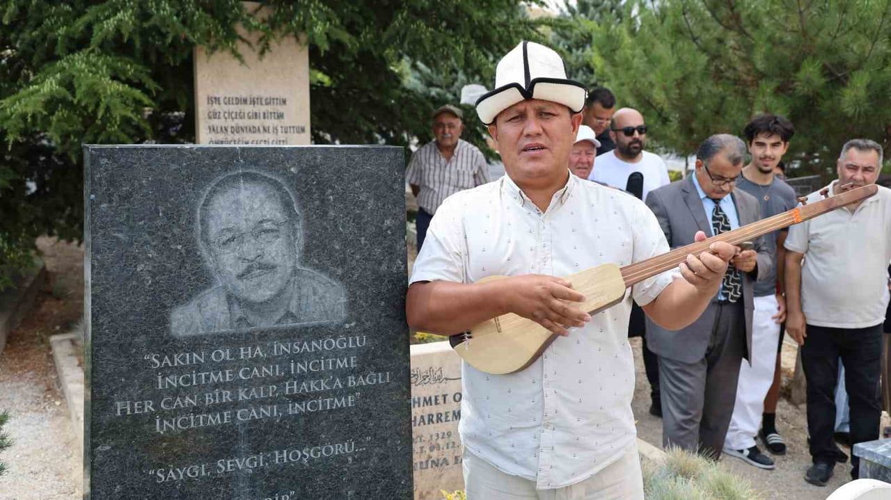 KIRGIZ SANATÇI KULLMAT SIDIKOV