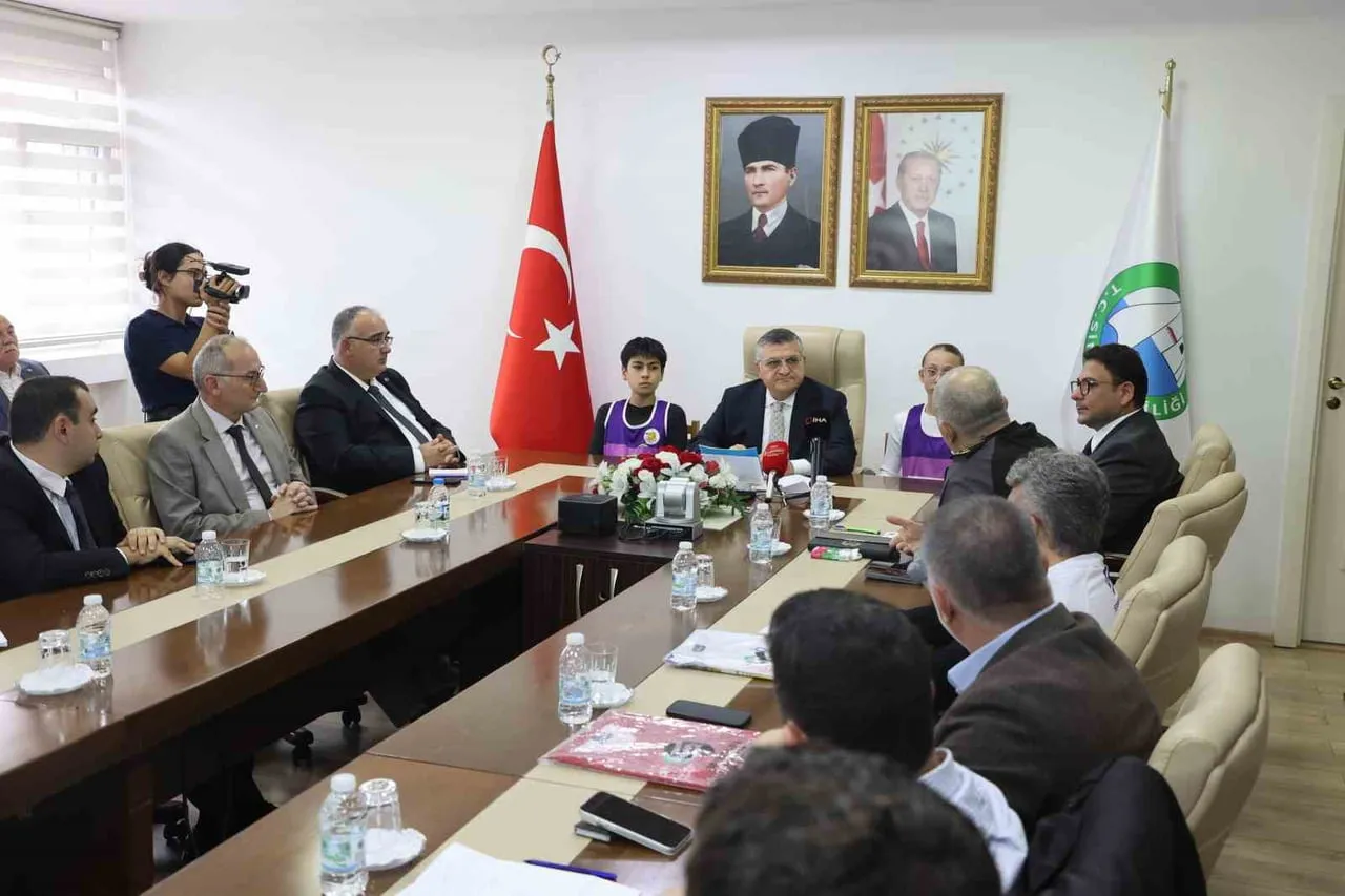 SİNOP’TA 4 EKİM PAZAR GÜNÜ İLK KEZ DÜZENLENECEK SİNOP SEV YARI MARATONU’NA 39 İLDEN 700’ÜN...