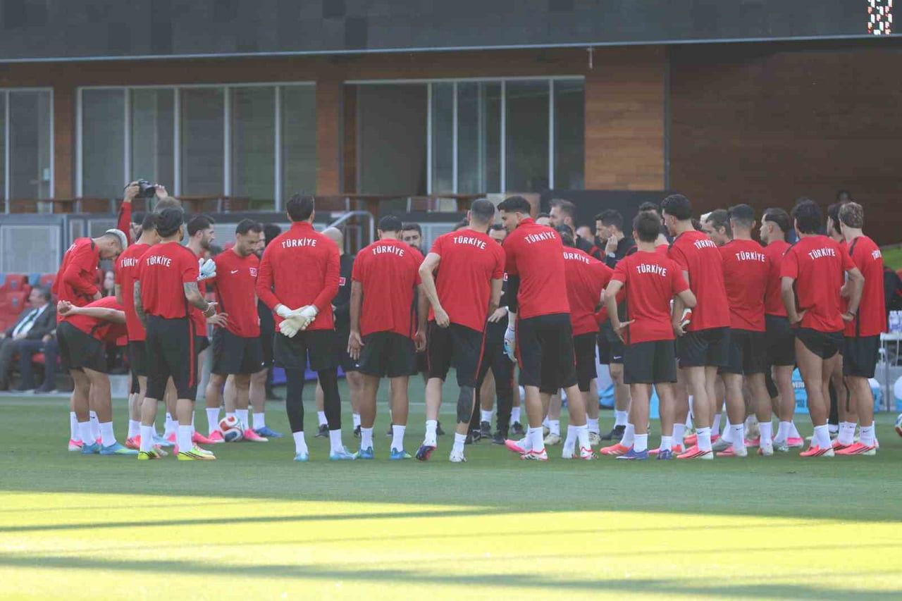 A MİLLİ FUTBOL TAKIMI, 2026 FIFA DÜNYA KUPASI D GRUBU'NDA İKİNCİ MAÇINDA PARAGUAY İLE OYNAYACAĞI...
