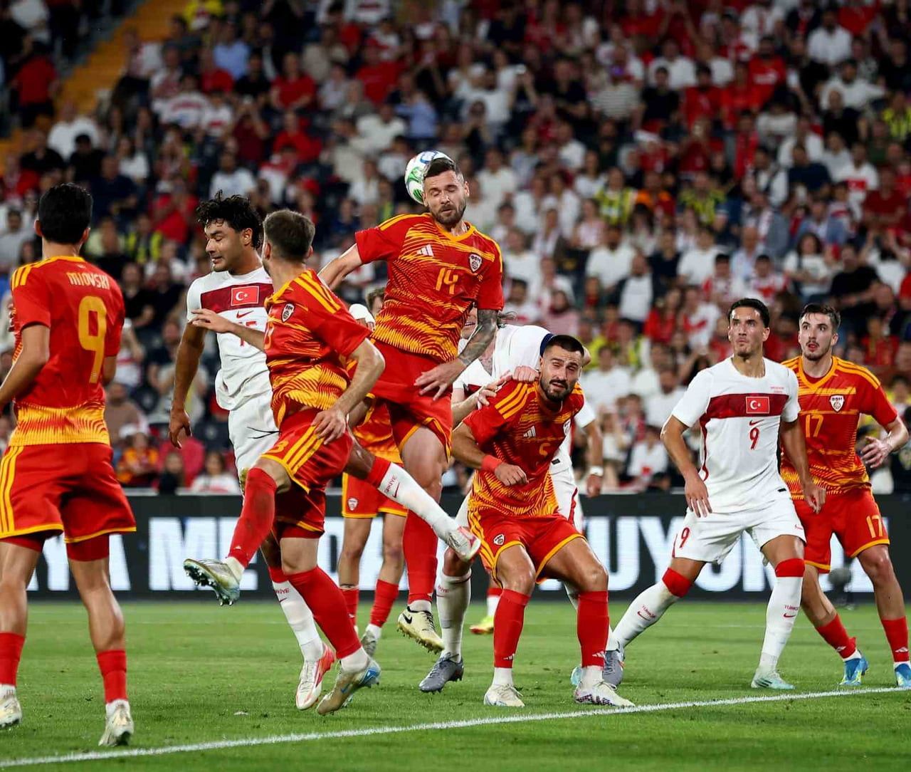 A MİLLİ FUTBOL TAKIMI, HAZIRLIK MAÇINDA KUZEY MAKEDONYA’YI KONUK EDİYOR. MÜCADELENİN İLK YARISI...