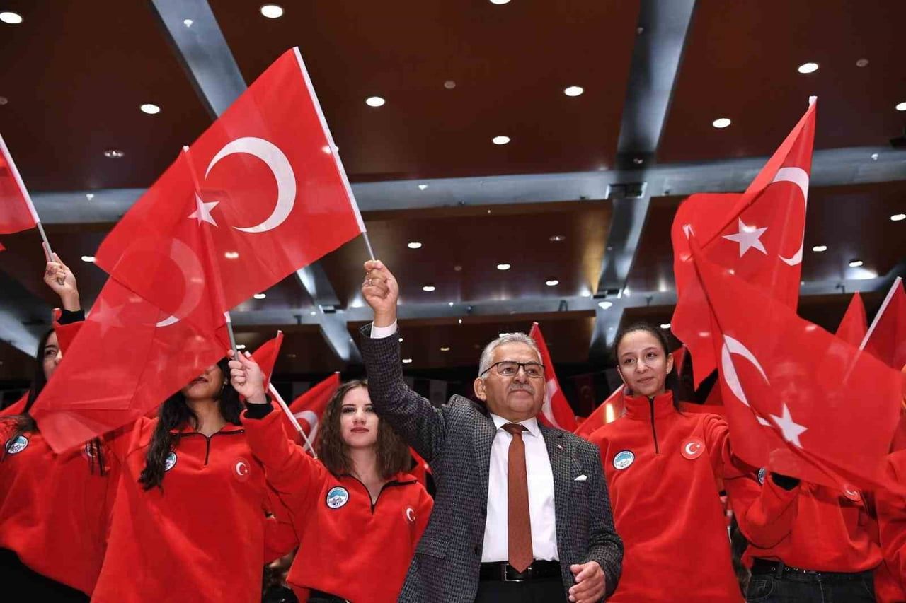 KAYSERİ BÜYÜKŞEHİR BELEDİYE BAŞKANI DR. MEMDUH BÜYÜKKILIÇ, 2026-YKS YERLEŞTİRME SONUÇLARININ...