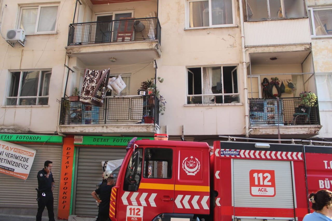 AYDIN’DA EV YANGINI