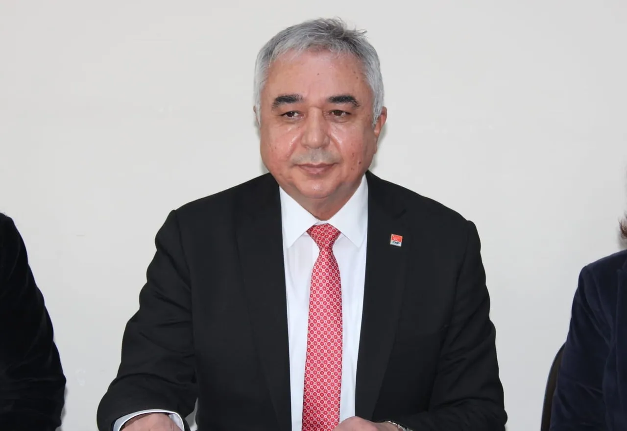 CHP ESKİ AYDIN İL BAŞKANI ALİ ÇANKIR, GERMENCİK’TE GEÇİRDİĞİ KALP KRİZİ SONUCU KALDIRILDIĞI...