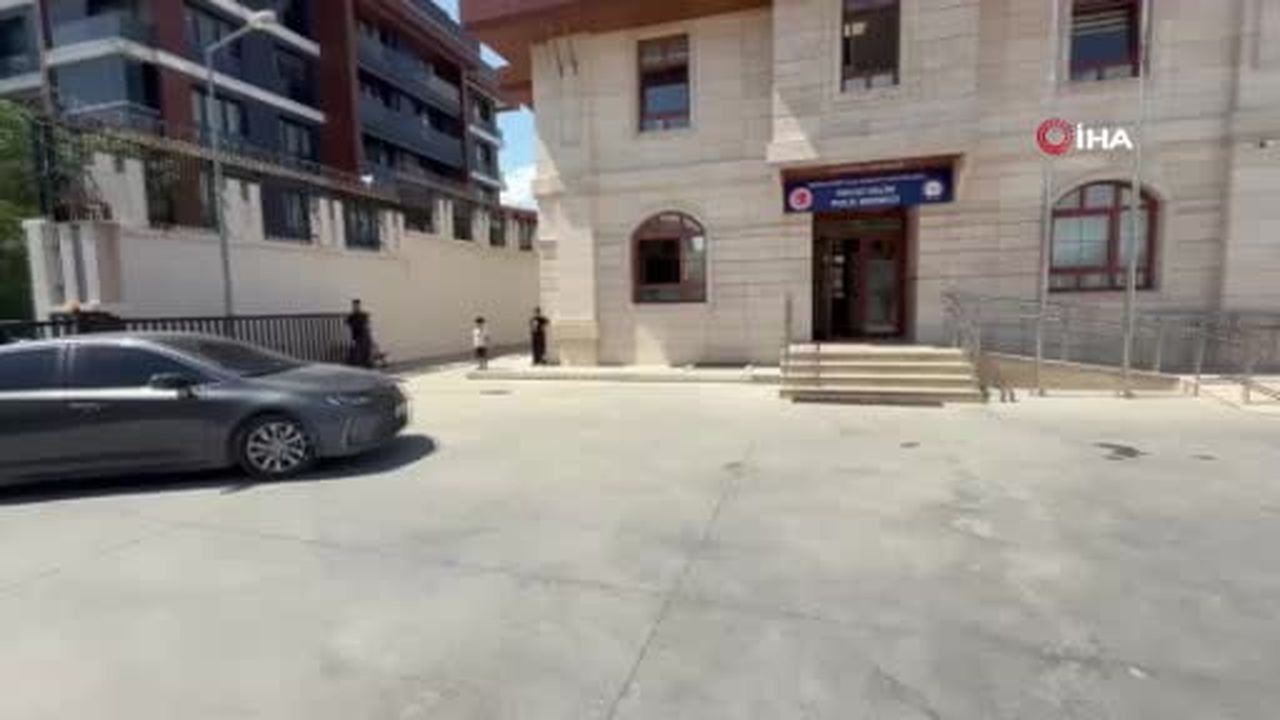Arnavutköy’de ata şiddet uygulayan şahıs yakalandı