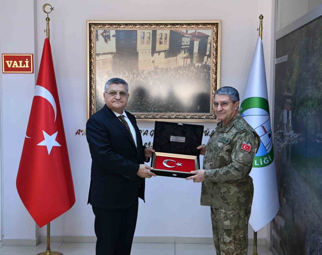 GENELKURMAY BAŞKANI ORGENERAL SELÇUK BAYRAKTAROĞLU, SİNOP VALİSİ MUSTAFA ÖZARSLAN'I ZİYARET...