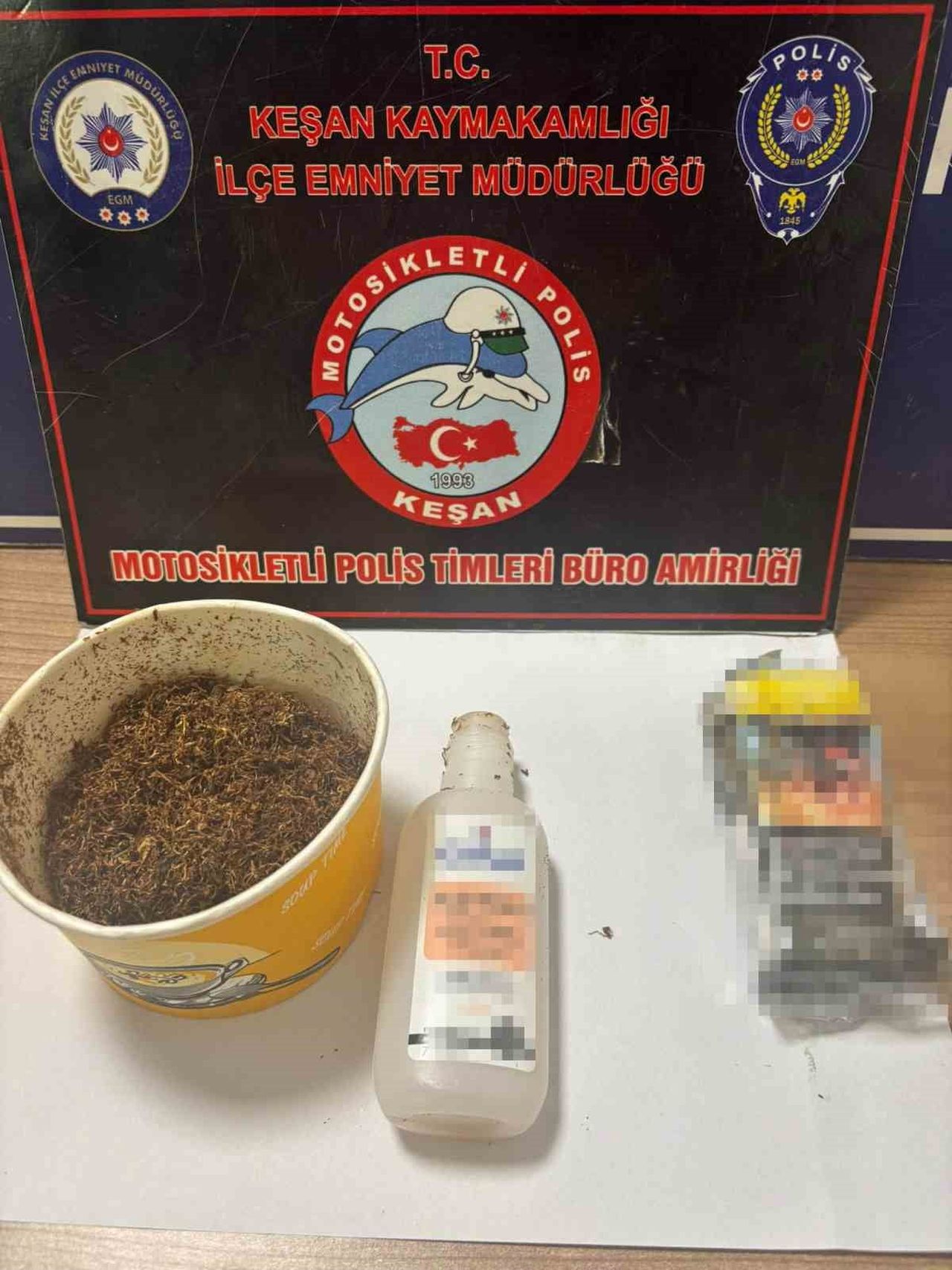 KEŞAN’DA ARANAN 2 ŞÜPHELİ YAKALANIRKEN 31,36 GRAM UYUŞTURUCU ELE GEÇİRİLDİ